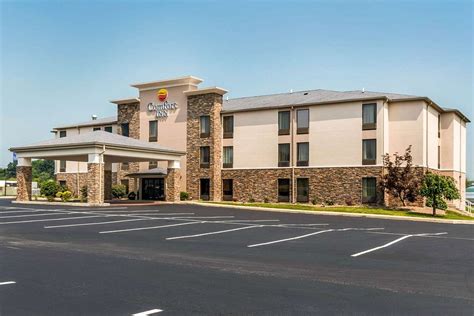 Guest rooms offer a kitchenette, air conditioning, and a refrigerator. . Hotel in chambersburg pa